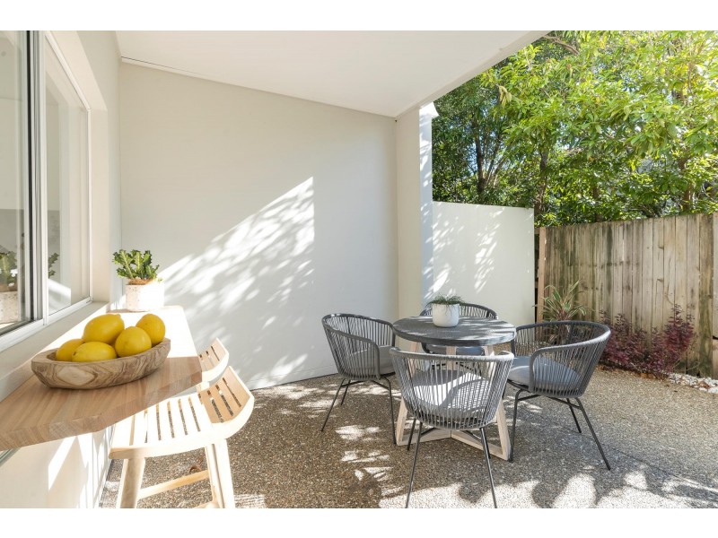 5/127 Pohlman Street, Southport QLD 4215