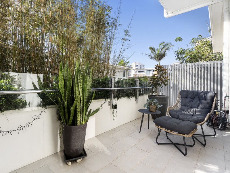 4/10 Third Avenue, Palm Beach QLD 4221