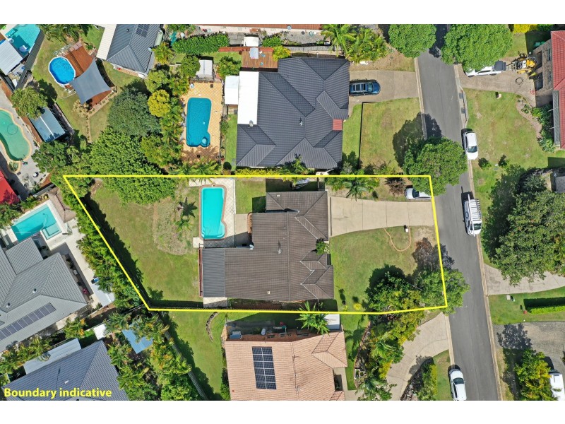 5 Flint Court, Pacific Pines QLD 4211