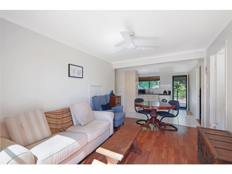 11 Murrumba Drive, Ashmore QLD 4214