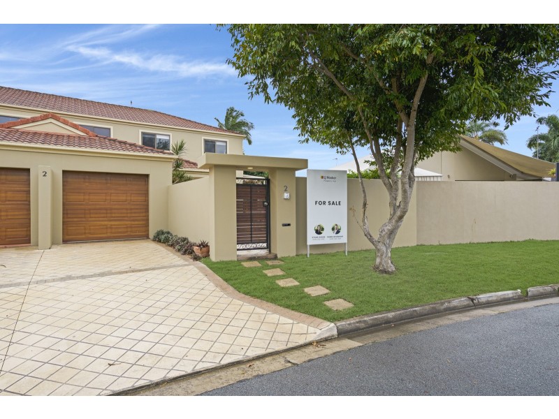 2/2 Pheasant Court, Miami QLD 4220