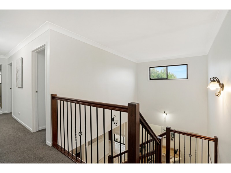2/2 Pheasant Court, Miami QLD 4220