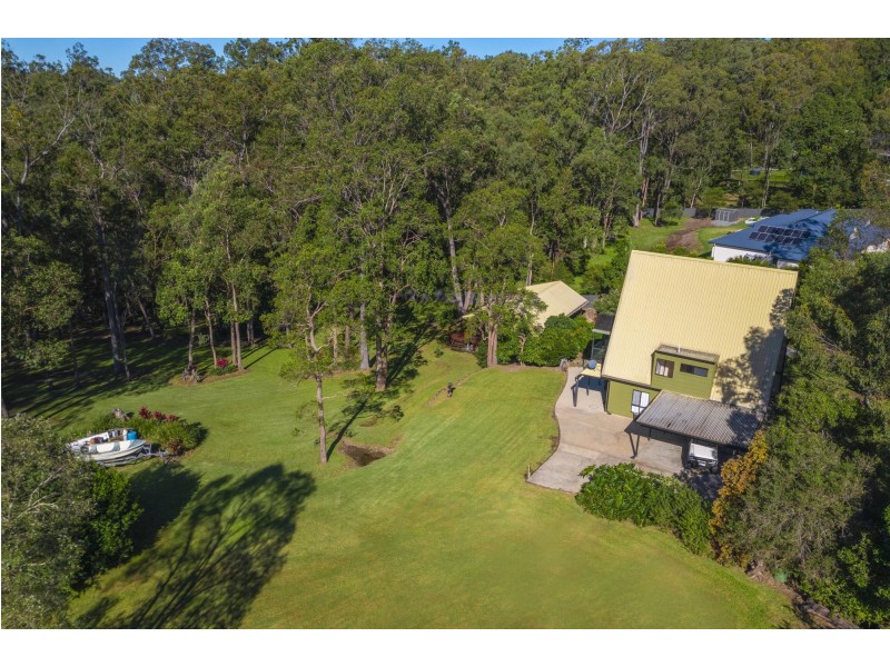 22 Tarrant Drive, Mudgeeraba QLD 4213