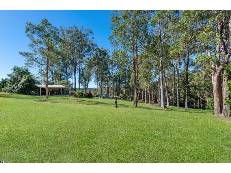 22 Tarrant Drive, Mudgeeraba QLD 4213