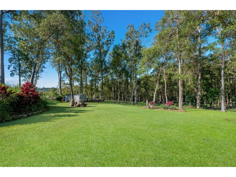 22 Tarrant Drive, Mudgeeraba QLD 4213