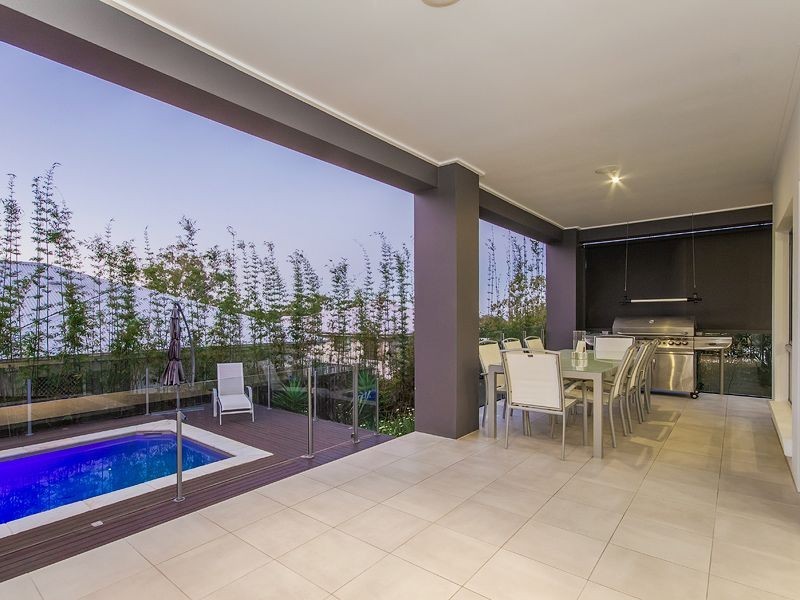 2 Lowell Street, Reedy Creek QLD 4227