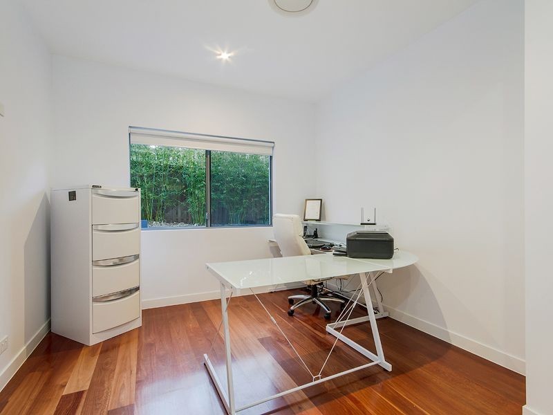 2 Lowell Street, Reedy Creek QLD 4227