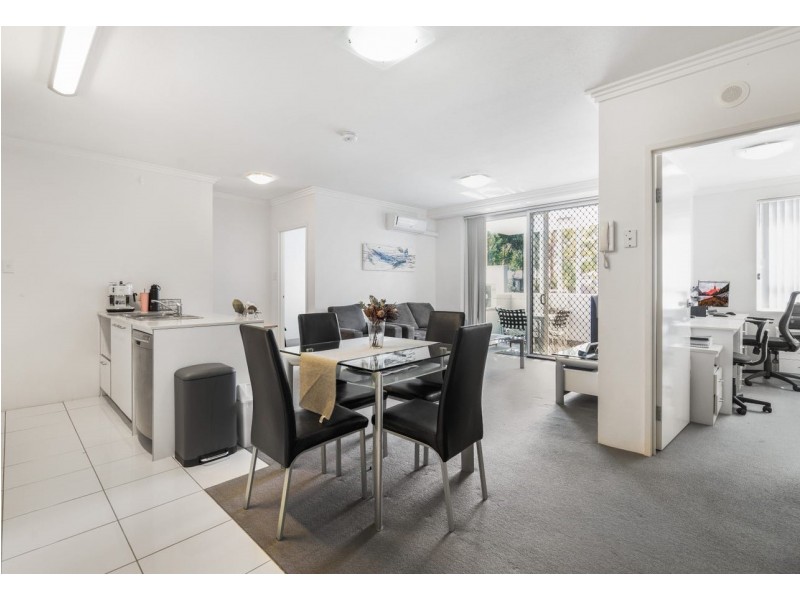 Varsity Lakes QLD 4227