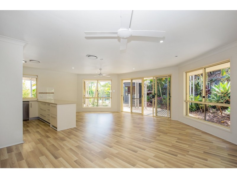 10 Wilton Close, Mudgeeraba QLD 4213