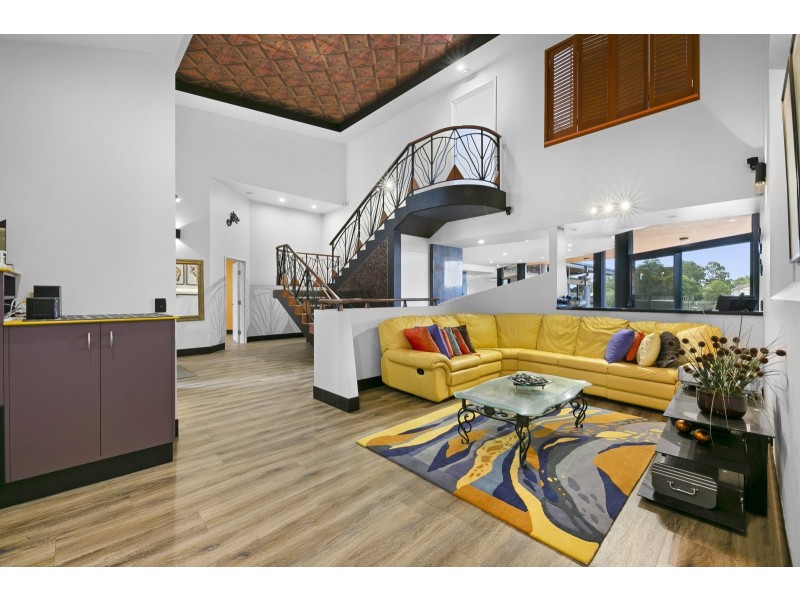 42 Mornington Terrace, Robina QLD 4226