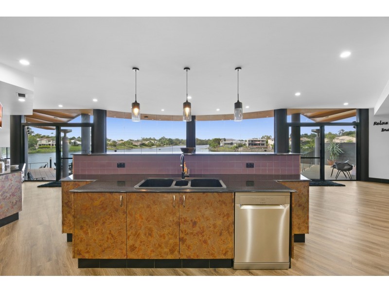 42 Mornington Terrace, Robina QLD 4226