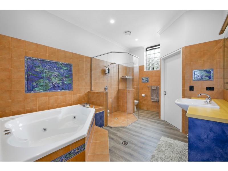 42 Mornington Terrace, Robina QLD 4226