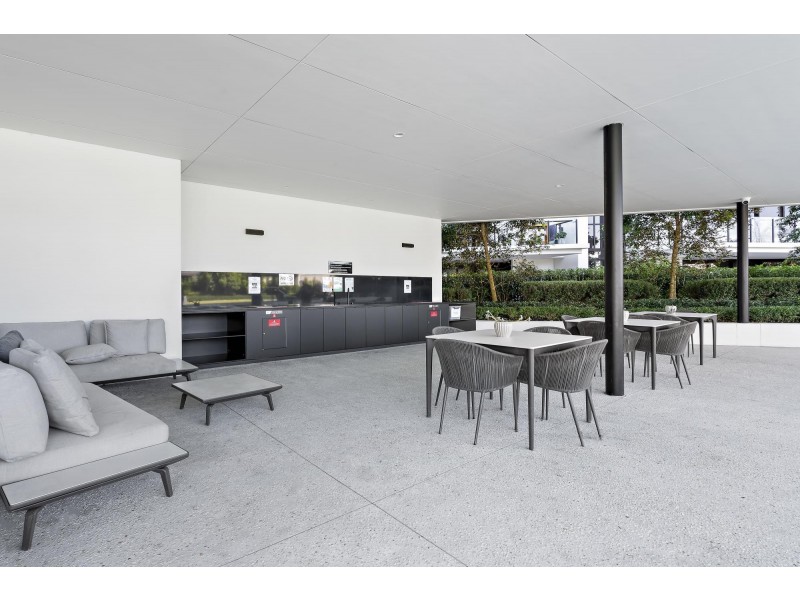 2402/1328 Gold Coast Highway, Palm Beach QLD 4221