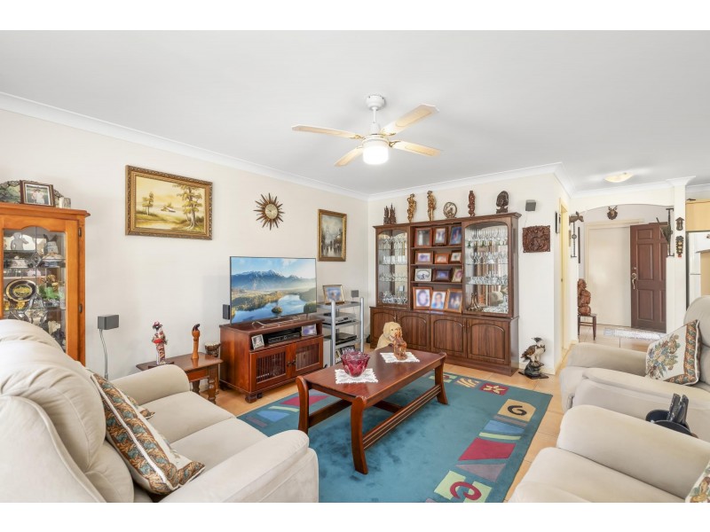 6/8 Woody Views Way, Robina QLD 4226