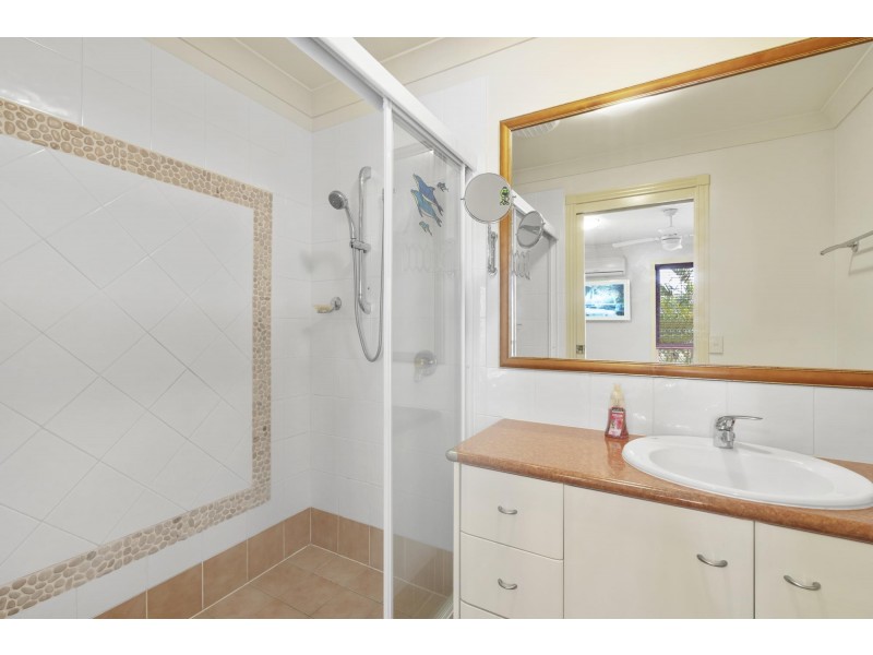 6/8 Woody Views Way, Robina QLD 4226