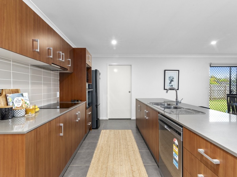 16 Angahook Crescent, Upper Coomera QLD 4209