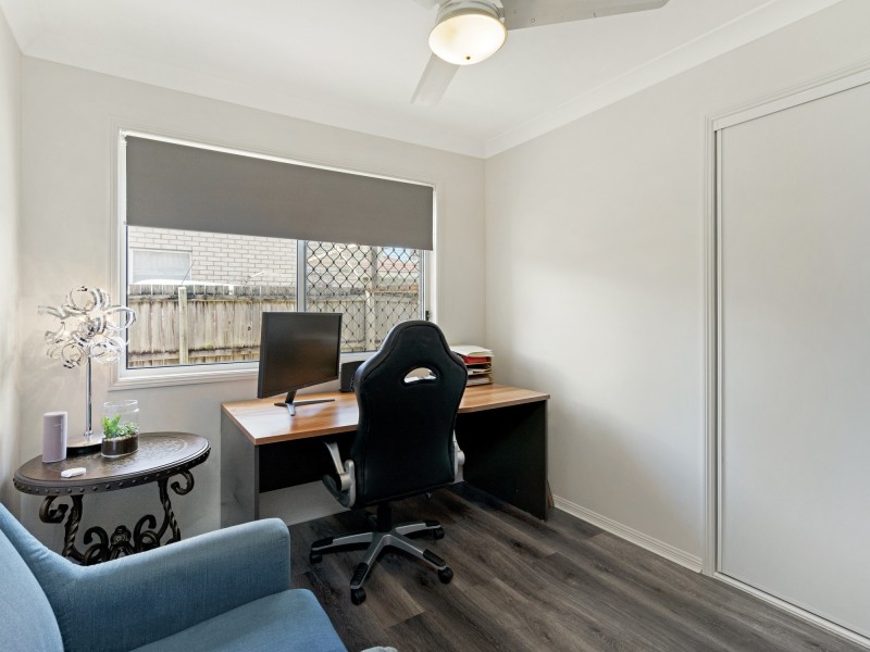 1/6 Linda Way, Upper Coomera QLD 4209