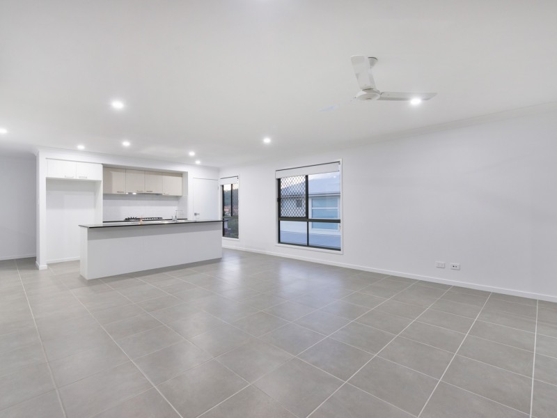 82 Lunar Circuit, Spring Mountain QLD 4124