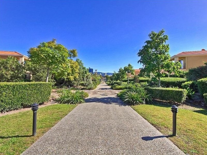 42/3 Robina Town Centre Drive, Robina QLD 4226