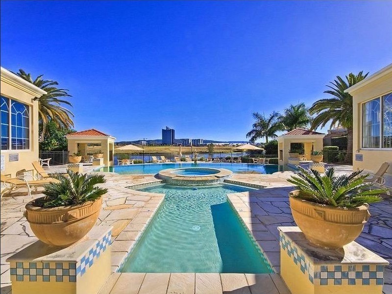 42/3 Robina Town Centre Drive, Robina QLD 4226