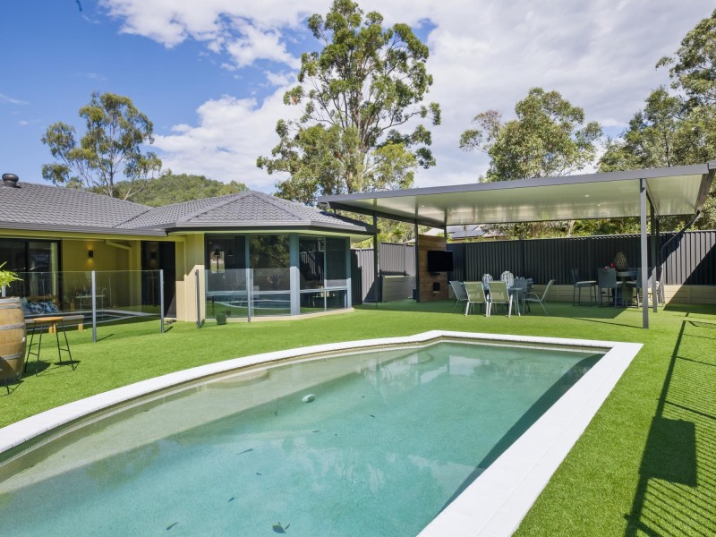 24 Burley Griffin Drive, Maudsland QLD 4210