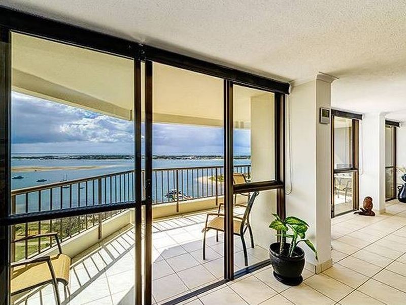 49/114 Marine Parade, Southport QLD 4215