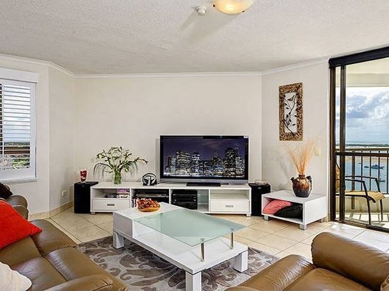 49/114 Marine Parade, Southport QLD 4215