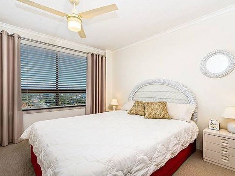 49/114 Marine Parade, Southport QLD 4215