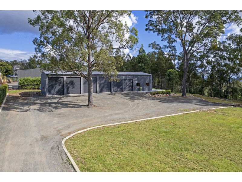 32 Summerhill Place, Woodhill QLD 4285