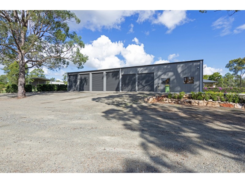 32 Summerhill Place, Woodhill QLD 4285