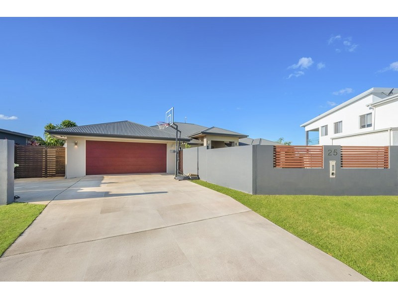 25 Southern Skies Avenue, Reedy Creek QLD 4227
