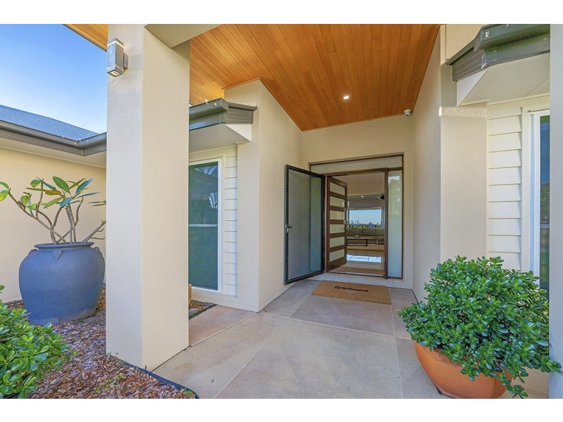 25 Southern Skies Avenue, Reedy Creek QLD 4227