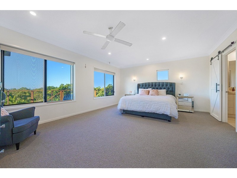 25 Southern Skies Avenue, Reedy Creek QLD 4227