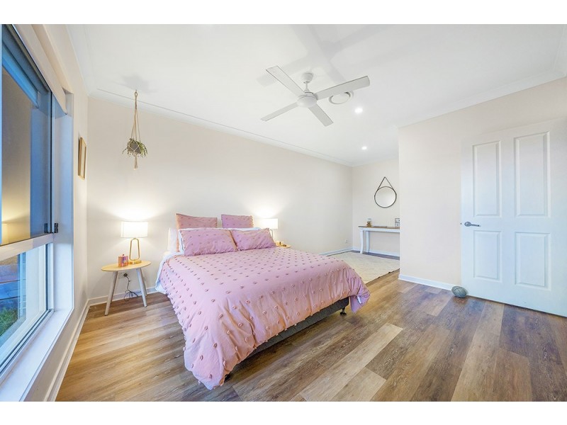 25 Southern Skies Avenue, Reedy Creek QLD 4227