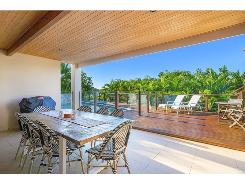 25 Southern Skies Avenue, Reedy Creek QLD 4227