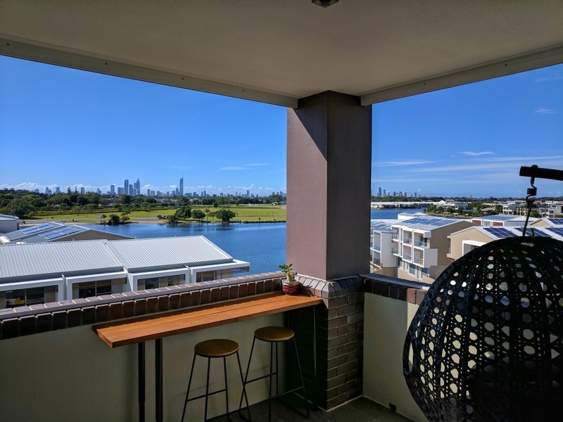 3027 The Boulevard, Carrara QLD 4211