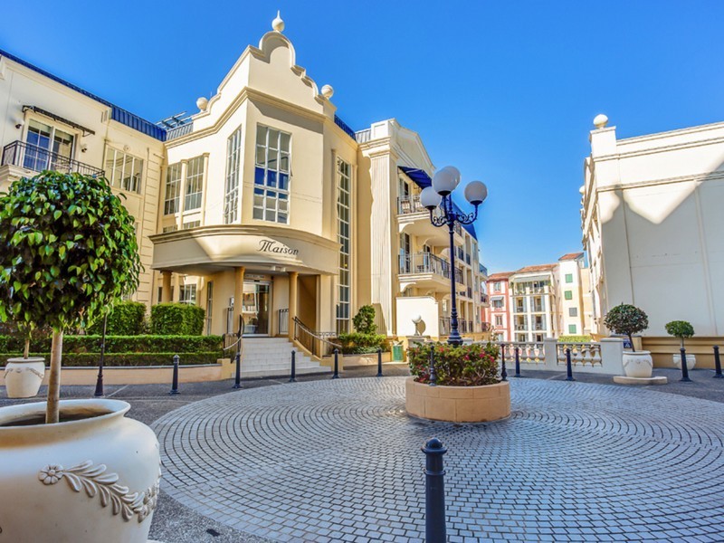 3027 The Boulevard, Carrara QLD 4211