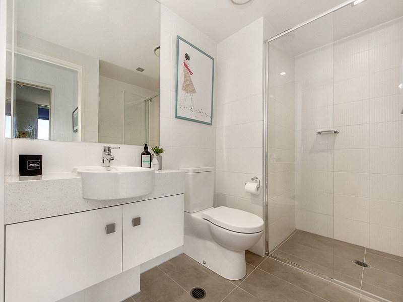 3027 The Boulevard, Carrara QLD 4211