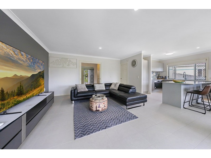 28 Massachusetts Court, Varsity Lakes QLD 4227