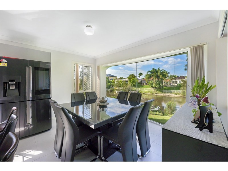 28 Massachusetts Court, Varsity Lakes QLD 4227