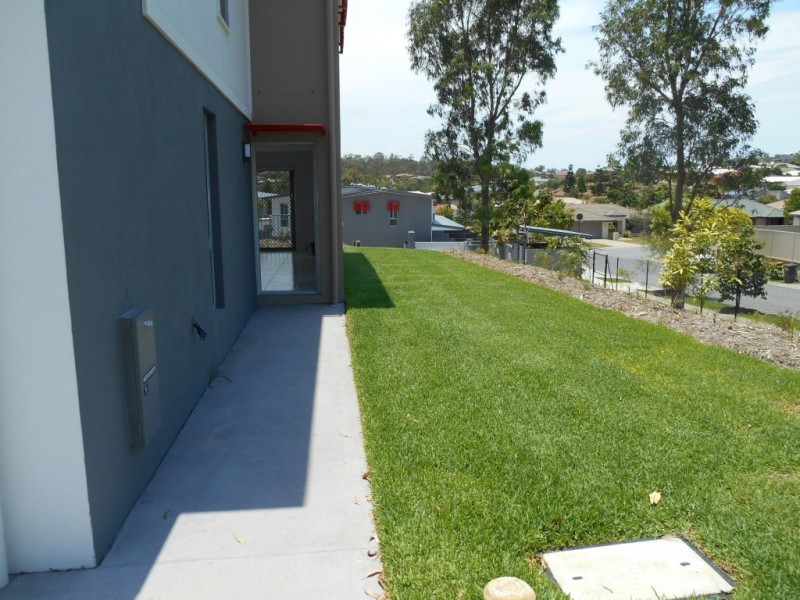 Unit 1/37 Witheren Circuit, Pacific Pines QLD 4211