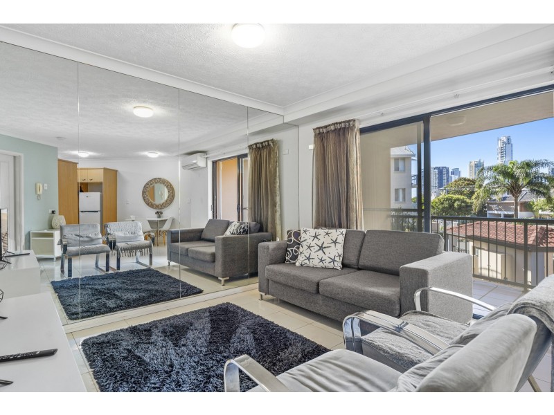 6/10-12 Darrambal Street, Chevron Island QLD 4217