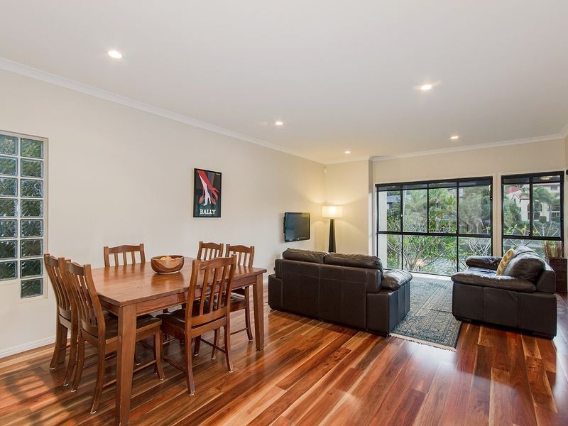 22 Kuranda Drive, Robina QLD 4226