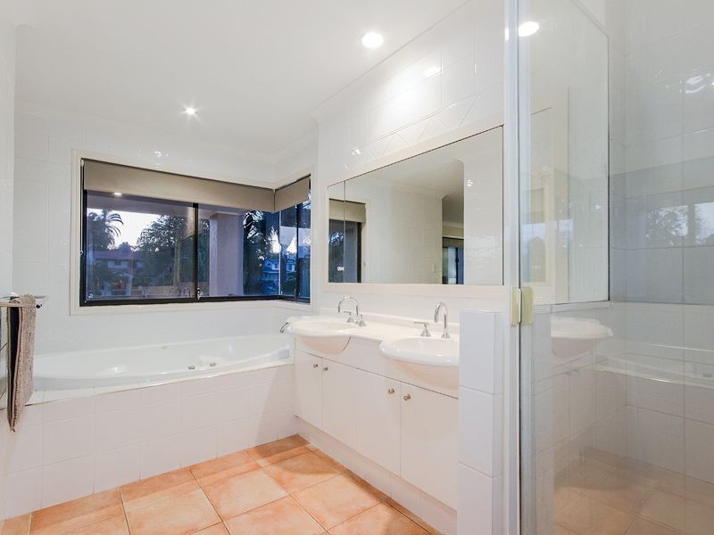 22 Kuranda Drive, Robina QLD 4226