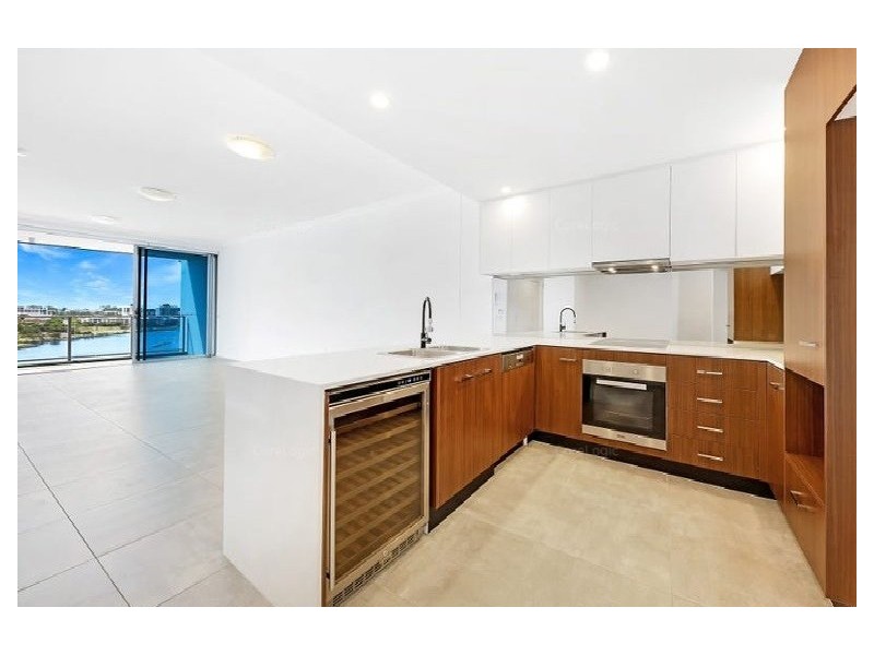 1411/397 Christine Avenue, Varsity Lakes QLD 4227