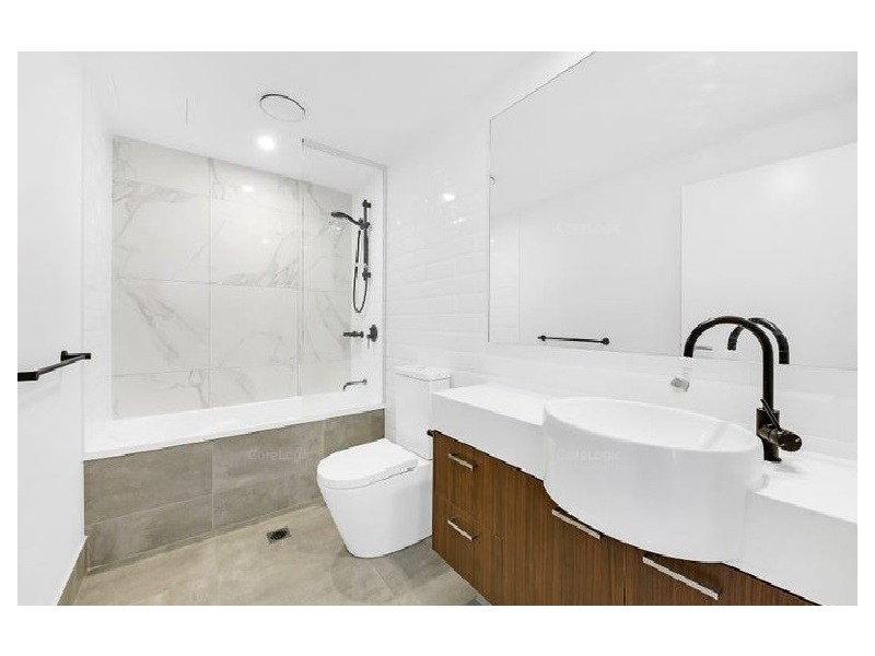 1411/397 Christine Avenue, Varsity Lakes QLD 4227