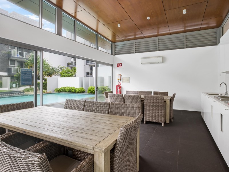 1316/65 Varsity Parade, Varsity Lakes QLD 4227