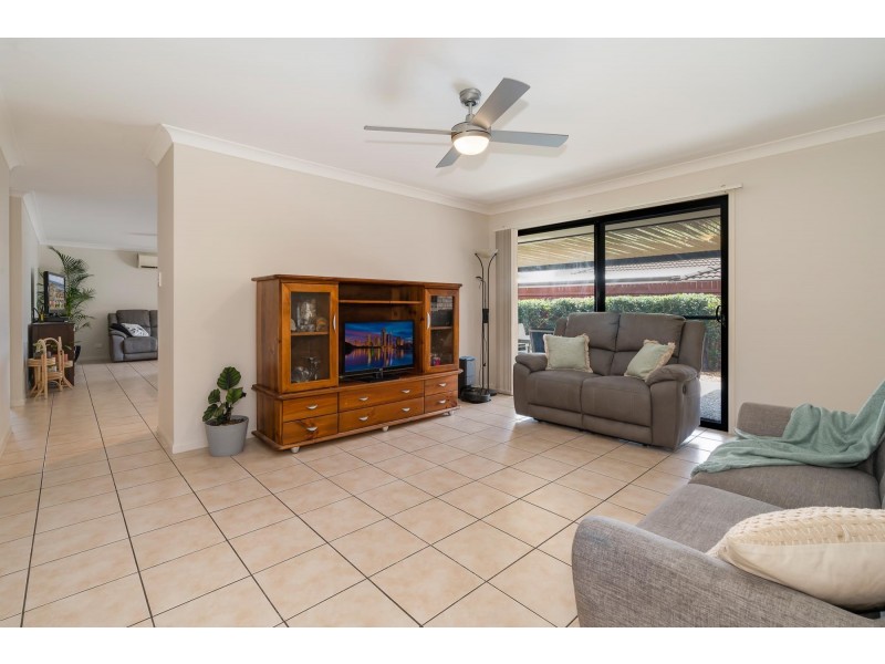 15 Debbie Way, Nerang QLD 4211