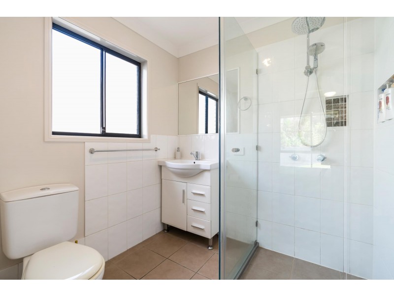 15 Debbie Way, Nerang QLD 4211