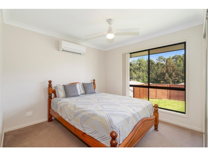 15 Debbie Way, Nerang QLD 4211